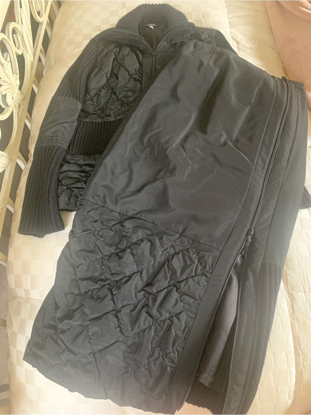 Ladies vintage Vassalli black quilted & knit puffer jacket and matching skirt.